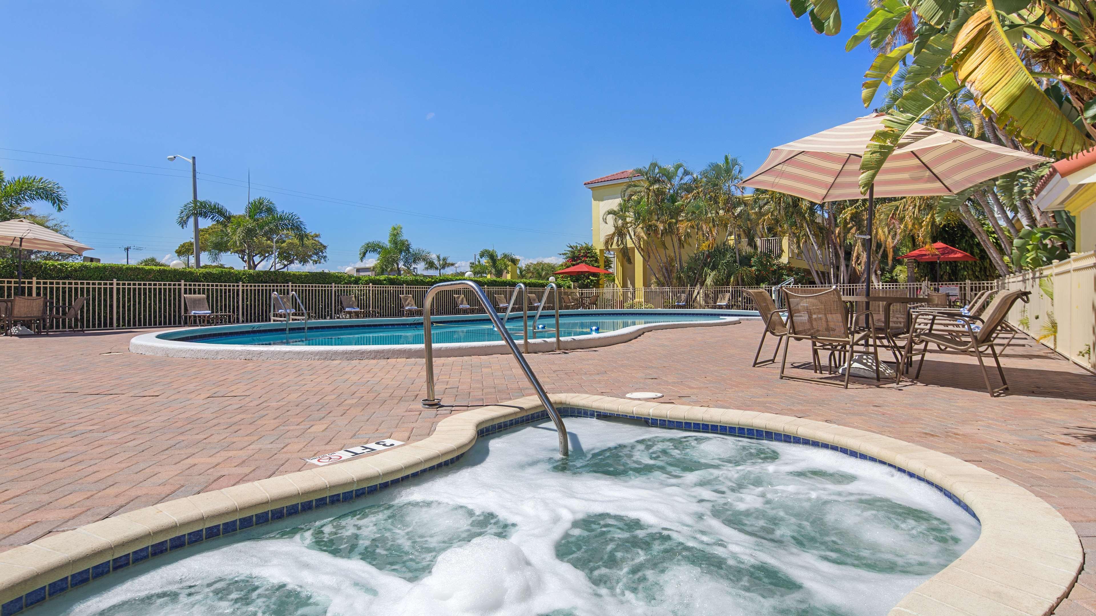 Best Western University Inn Boca Raton Exterior photo