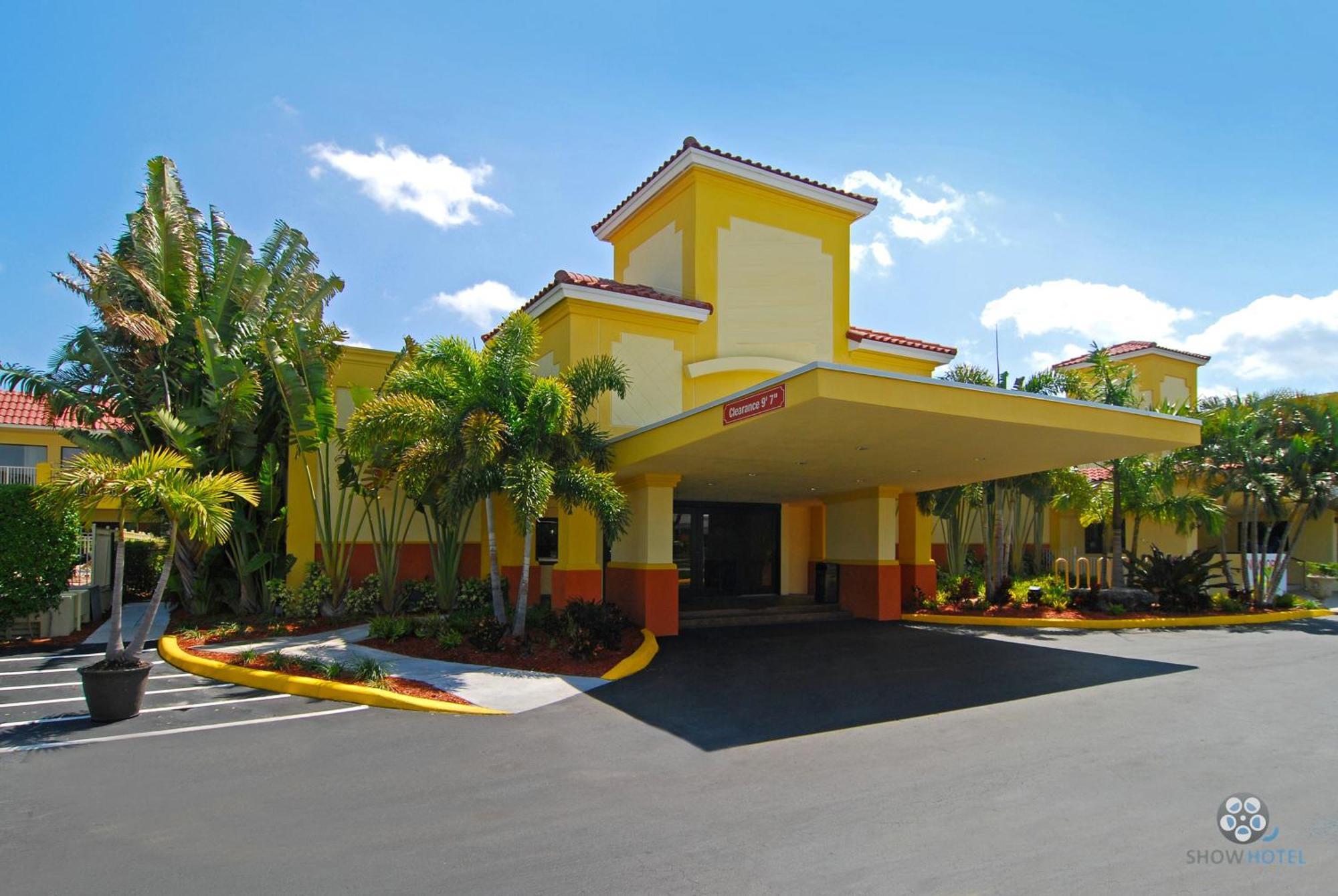 Best Western University Inn Boca Raton Exterior photo